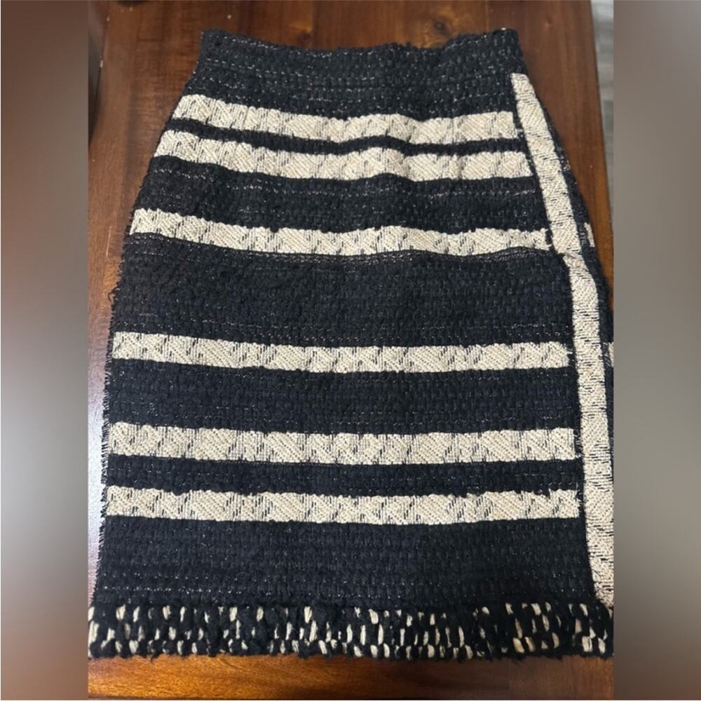 CHANEL Paris Moscou 09 black and Cream Striped tweed Knit Skirt Suit 36 - Picture 6 of 16